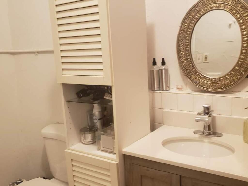 Private Room In East Village Apartment New York Exterior photo